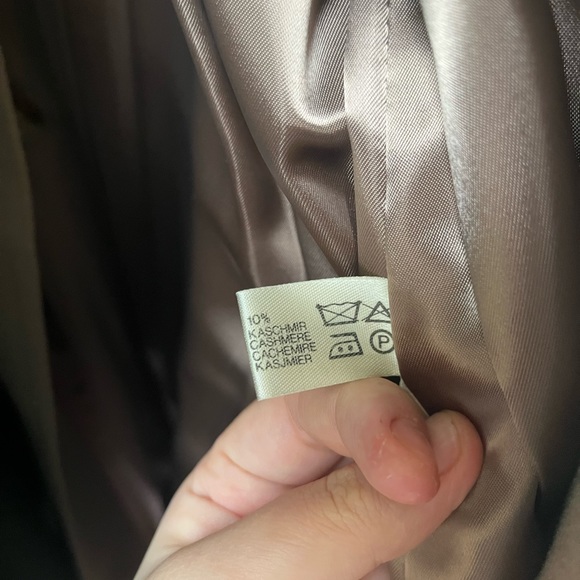 Vintage Wool and Cashmere Coat - Picture 5 of 7